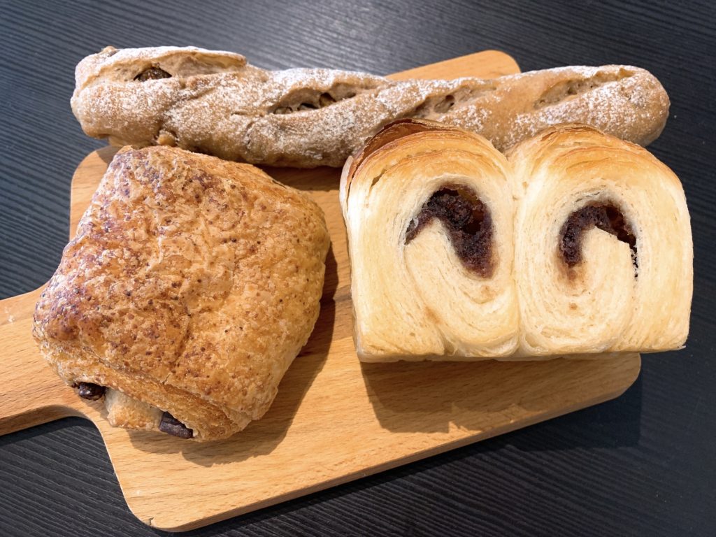 葉山 天然酵母と全粒粉の体に優しいパンが人気の小さなパン屋さん ポコパン Allyのパンブログ