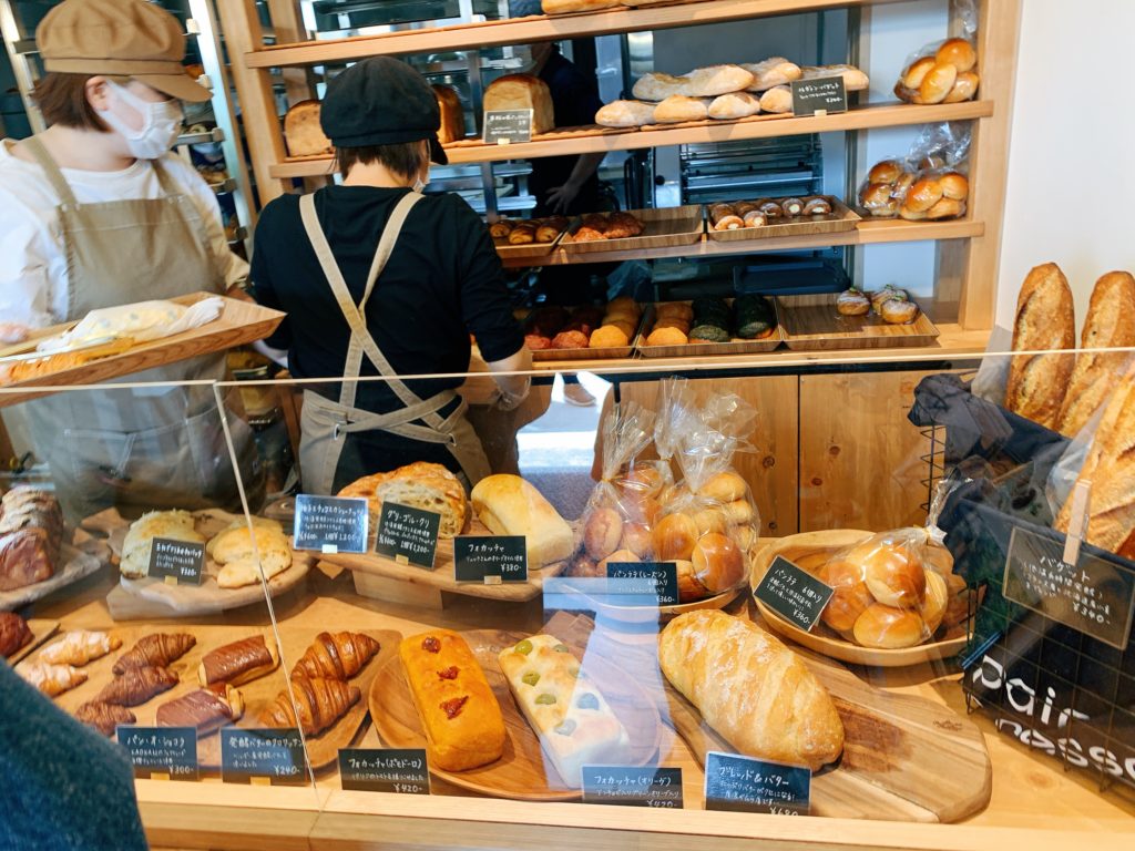 逗子 新規open フランスやイタリアで修行した店主が作るオシャレで本格的なパンが美味しい サスティナブルなパン屋pain Presso Allyの パンブログ